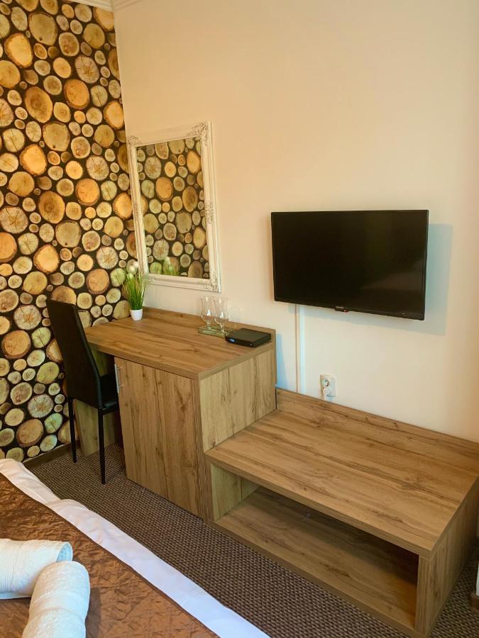 Dorottya Vendeghaz Otel Miskolc Dış mekan fotoğraf
