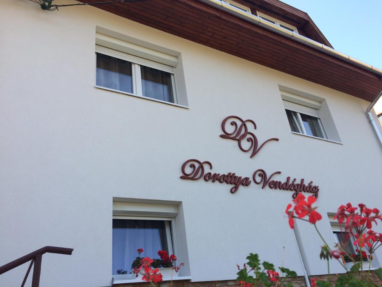 Dorottya Vendeghaz Otel Miskolc Dış mekan fotoğraf