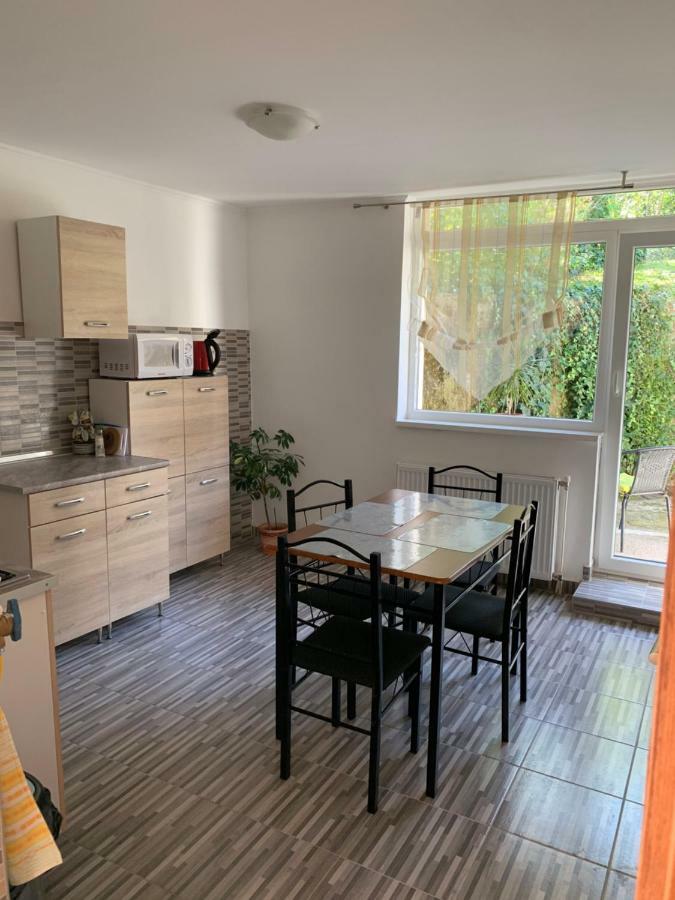 Dorottya Vendeghaz Otel Miskolc Dış mekan fotoğraf